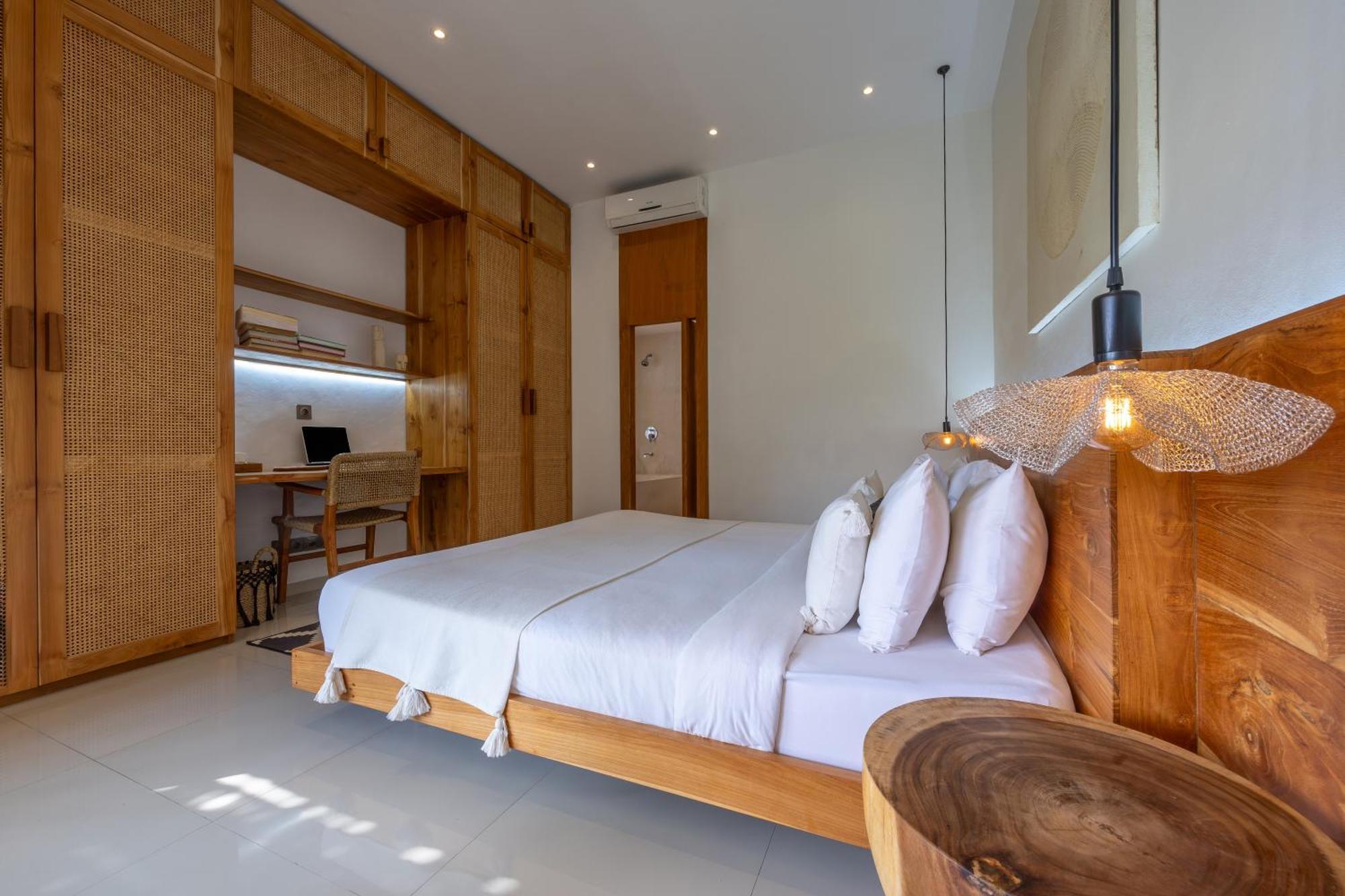 Turan Casa Auri Seminyak Villa Buitenkant foto