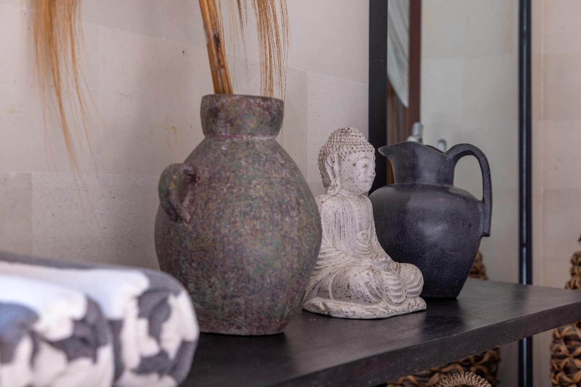 Turan Casa Auri Seminyak Villa Buitenkant foto