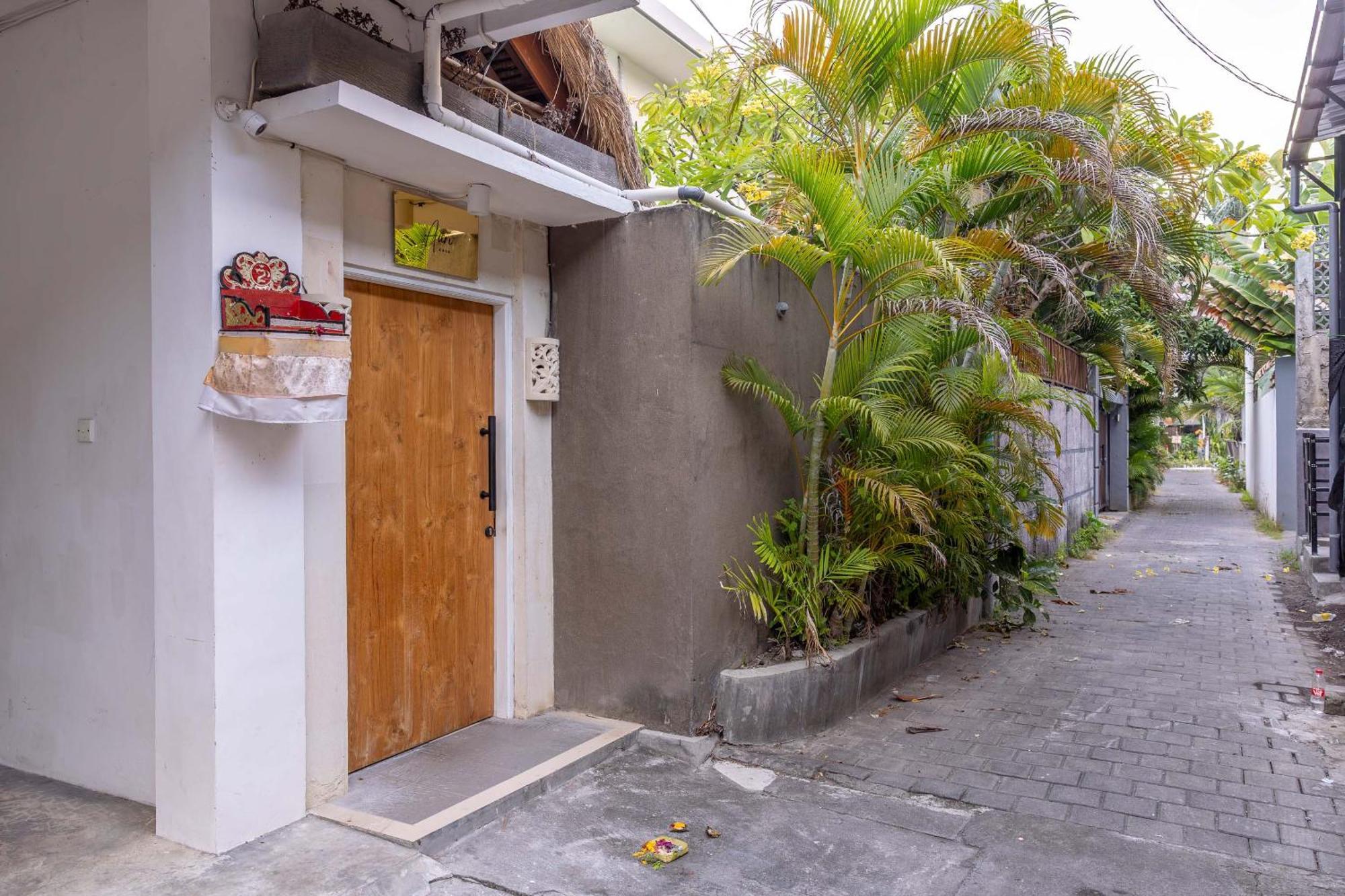 Turan Casa Auri Seminyak Villa Buitenkant foto