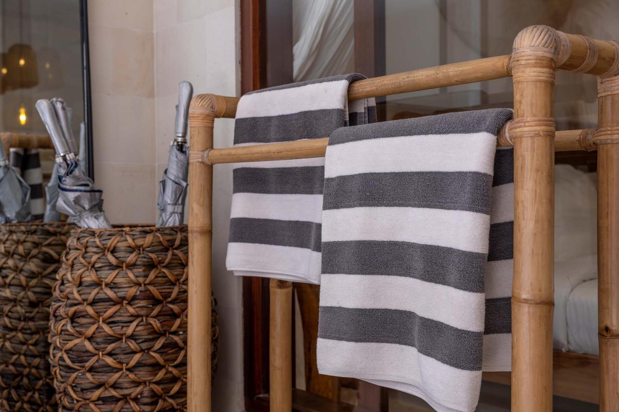 Turan Casa Auri Seminyak Villa Buitenkant foto